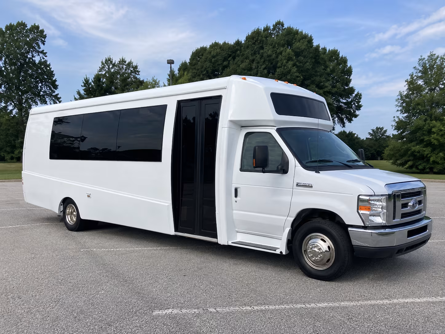 euclid 18 passenger party bus