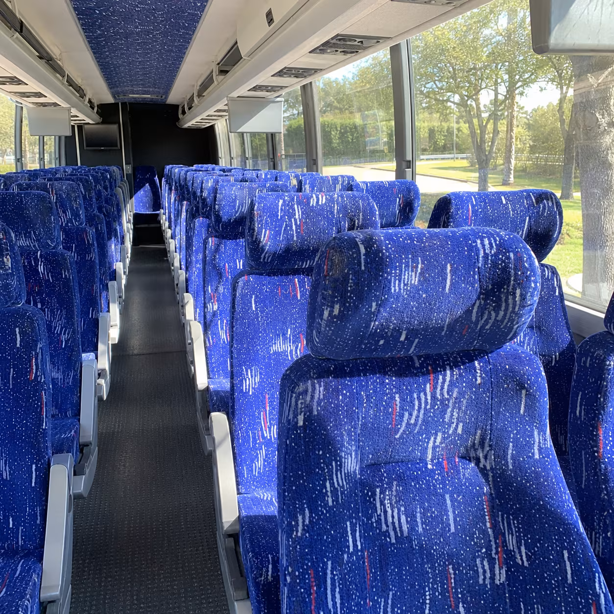 euclidcharterbuscompany com makes field trip and corporate shuttle transportation simple in euclid