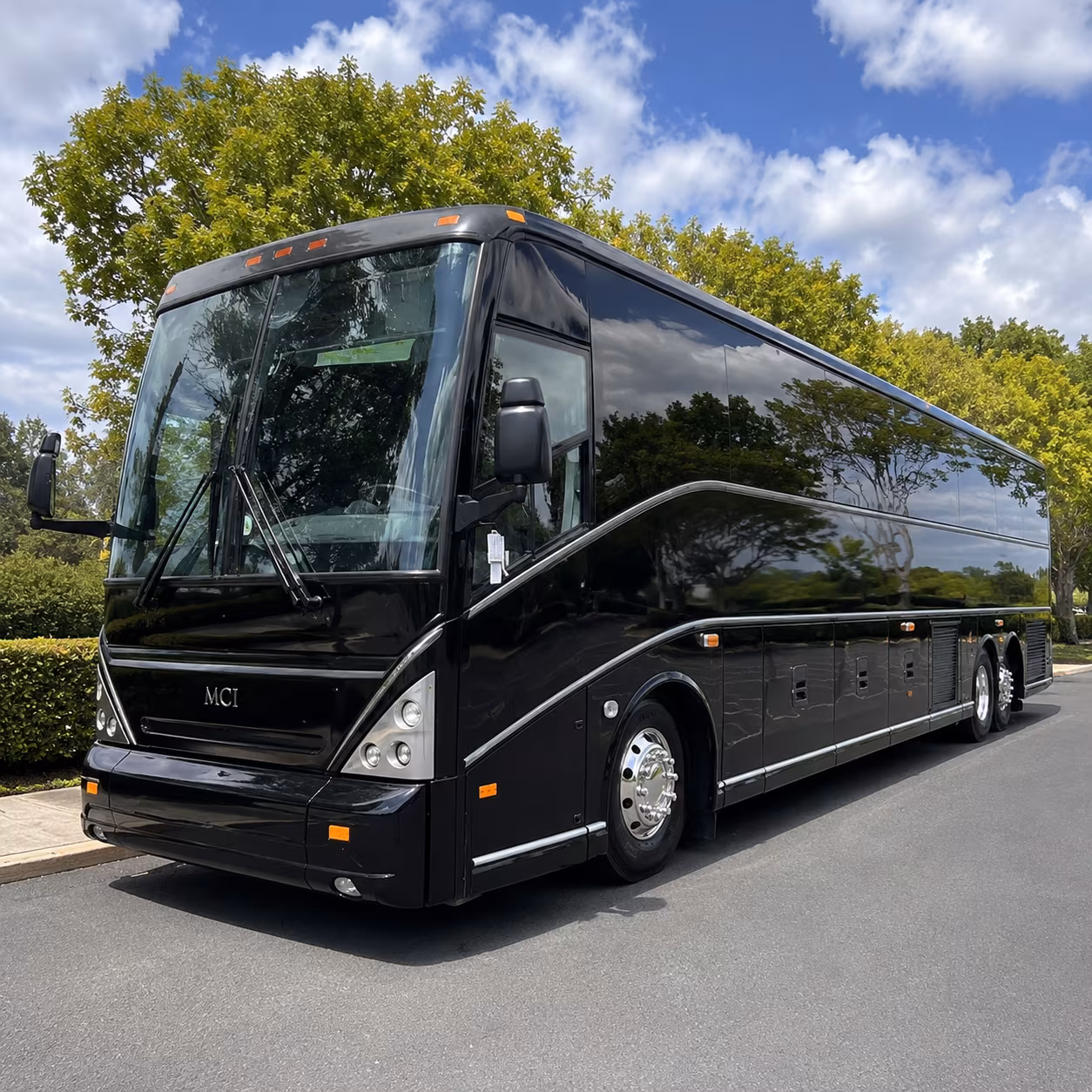 lakewood charter bus rentals for airport transfers