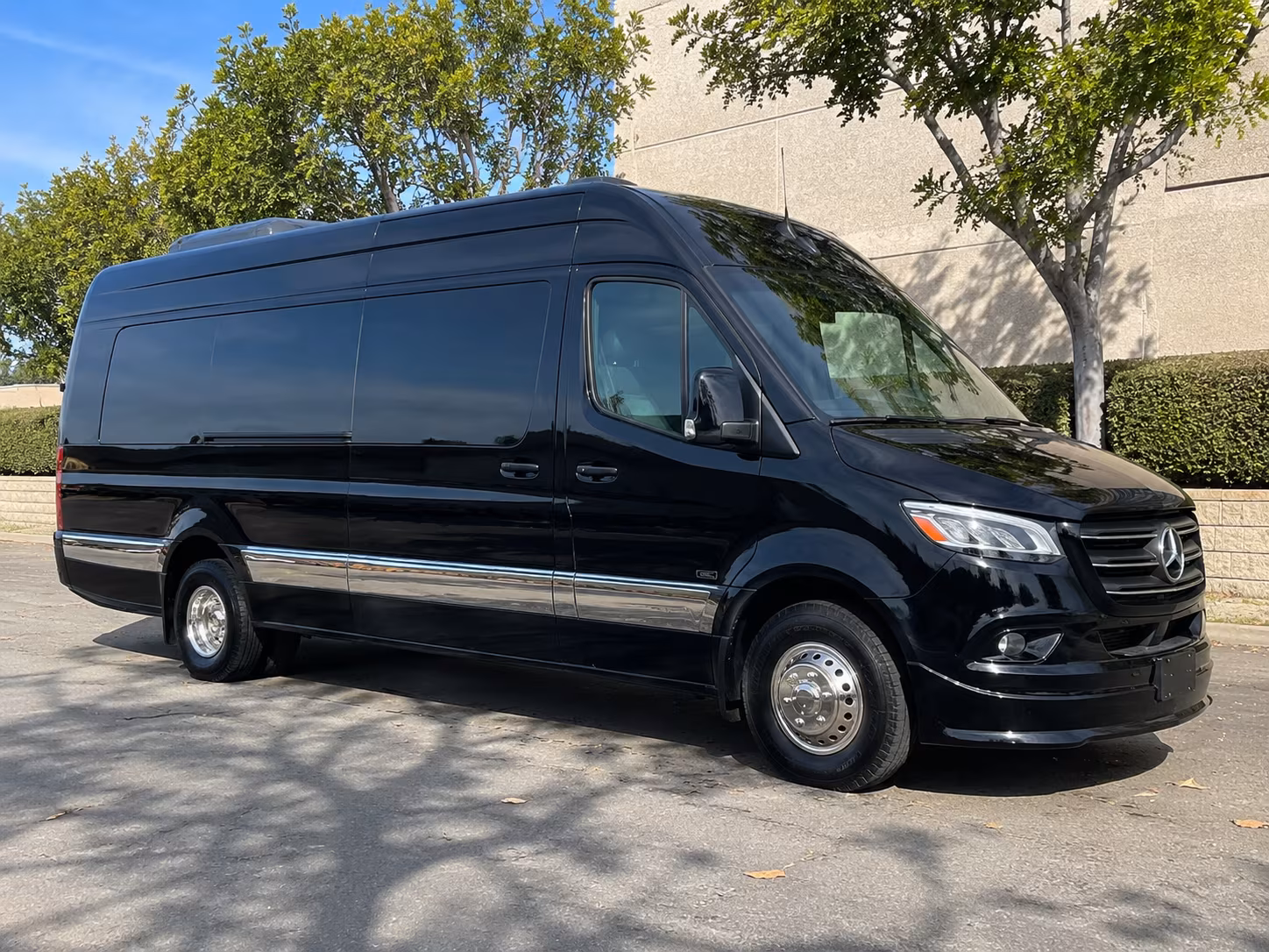 lakewood make an entrance with lakewood prom transportation
