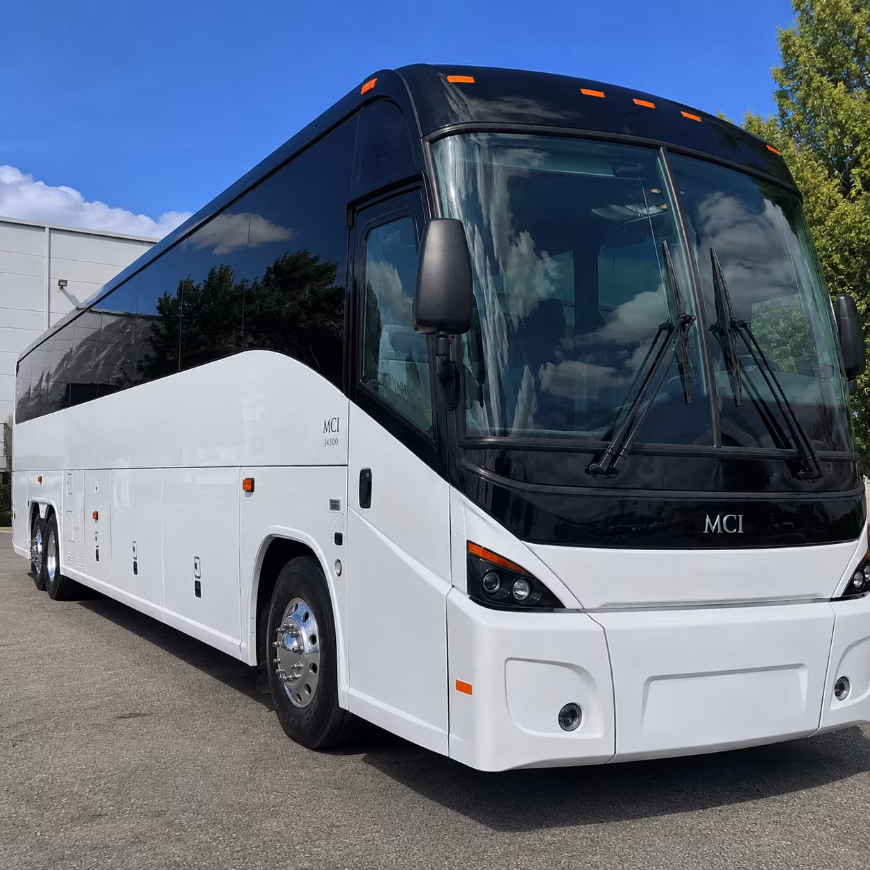 mentor charter bus