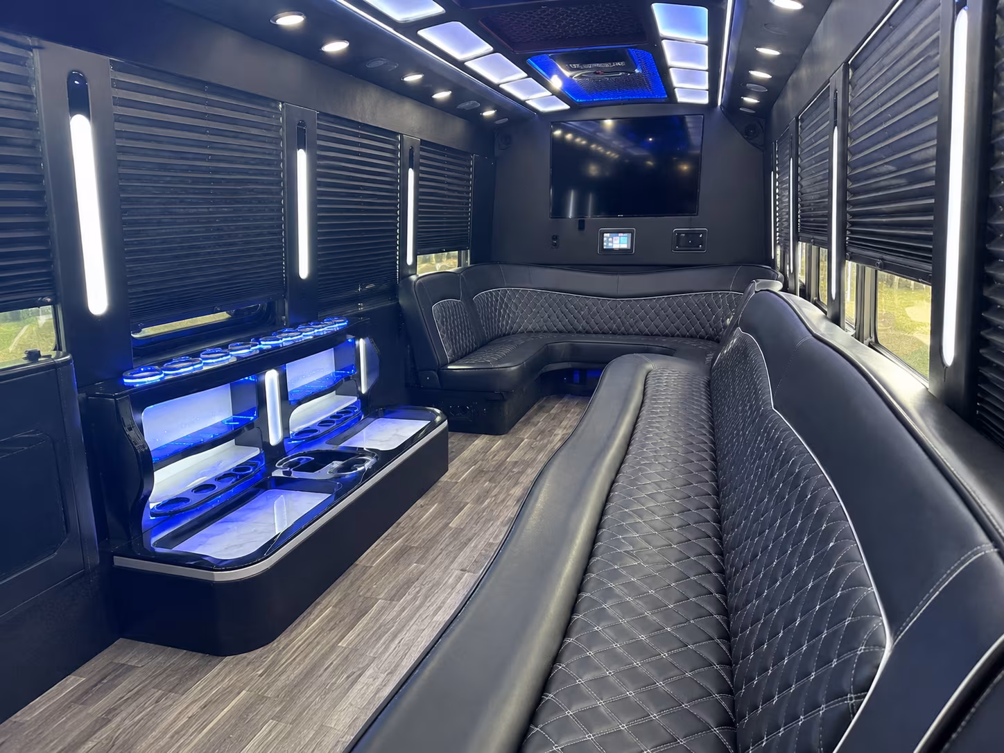 party buses to landerhaven and every euclid area prom venue